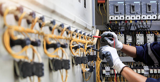 Professional Electrician technician working in Montevideo, MN